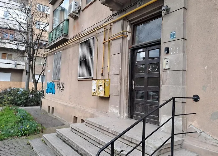 Place 2 * Timişoara